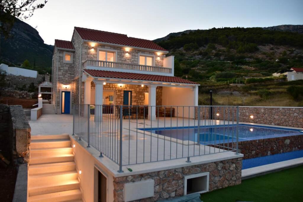 Villa Katarina - Infinity Pool With Amazing View Bol Exterior foto